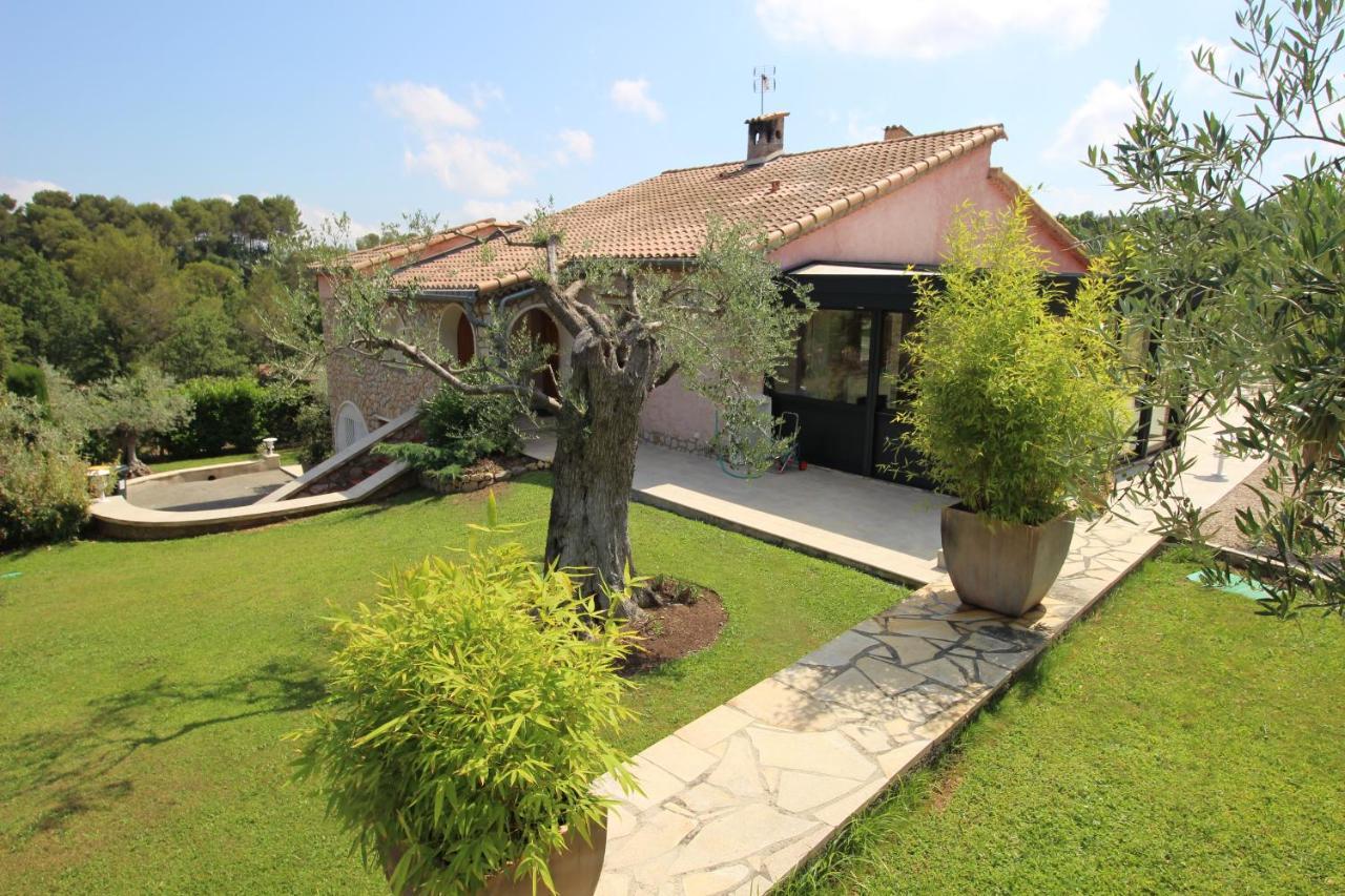 Villa Jalna Chambre, Suites Et Appartement Roquefort-les-Pins Luaran gambar