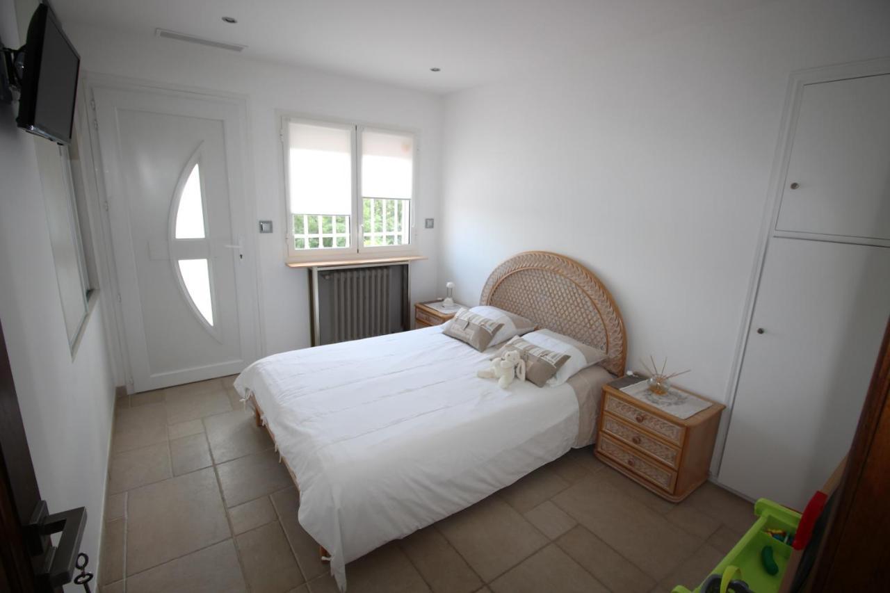 Villa Jalna Chambre, Suites Et Appartement Roquefort-les-Pins Luaran gambar