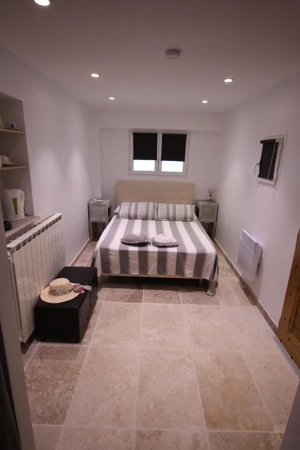 Villa Jalna Chambre, Suites Et Appartement Roquefort-les-Pins Luaran gambar
