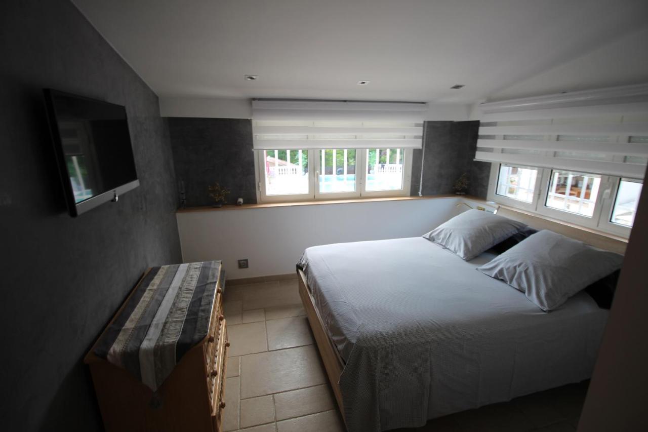Villa Jalna Chambre, Suites Et Appartement Roquefort-les-Pins Luaran gambar